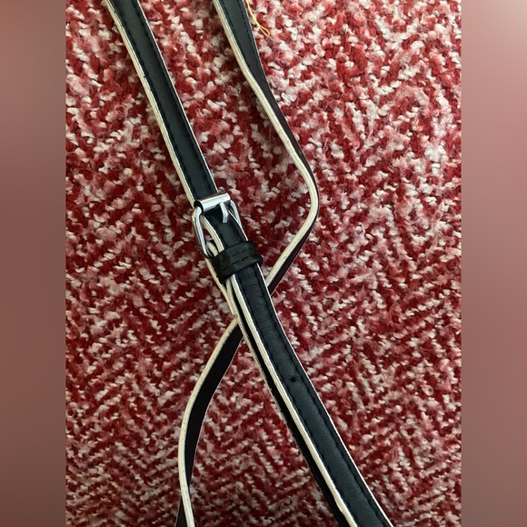 Trendy Silver Rhinestone Buckle Black Crossbody Bag - Picture 4 of 8